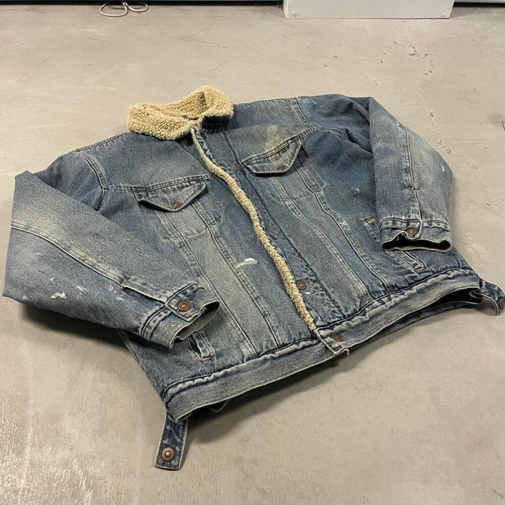 y2k Sherpa lined denim trucker jacket